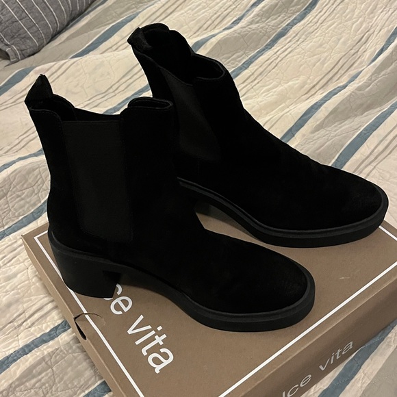 Dolce Vita Gunner Booties - Picture 5 of 8